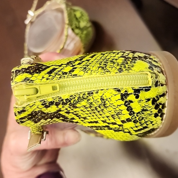 Mix No. Six lime gladiator 10M NWOT rubber soles - Picture 3 of 7